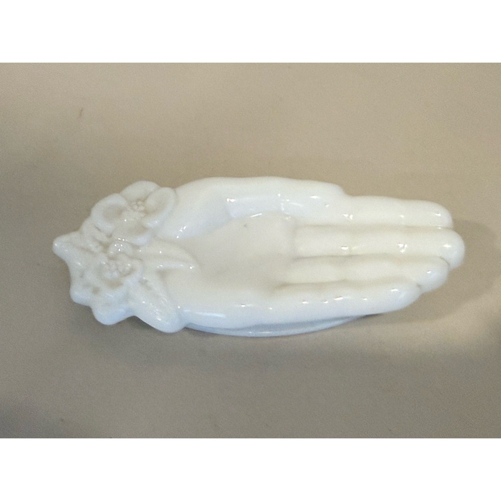 Vintage AVON White Milk Glass Hand Shaped Trinket Ring Or Small Soap Dish Floral